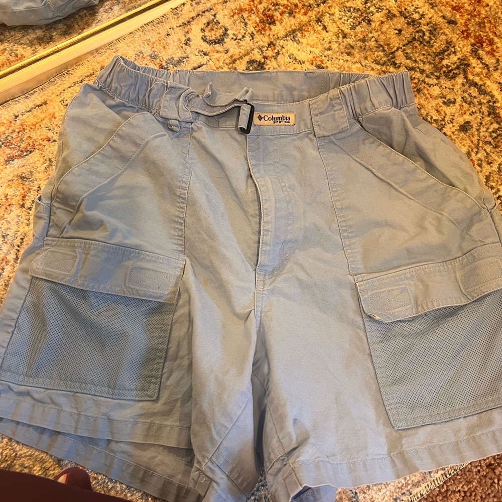 Light blue men’s PFG Shorts